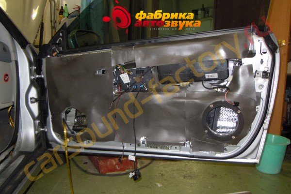 Шумоизоляция двери авто в 3 слоя SGM Merсedes S Class Coupe