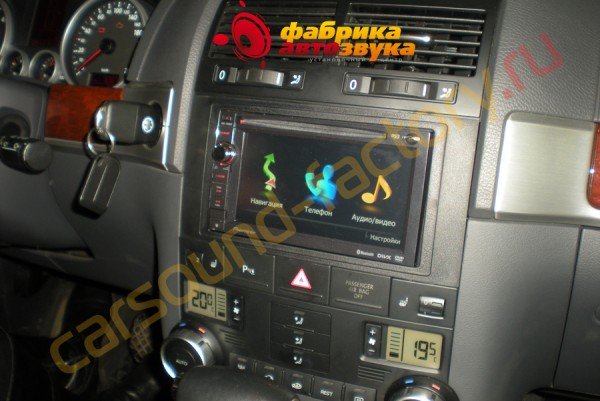 установка автомагнитолы 2din Pioneer AVIC-F930BT Pioneer AVIC-F930BT Volkswagen Touareg