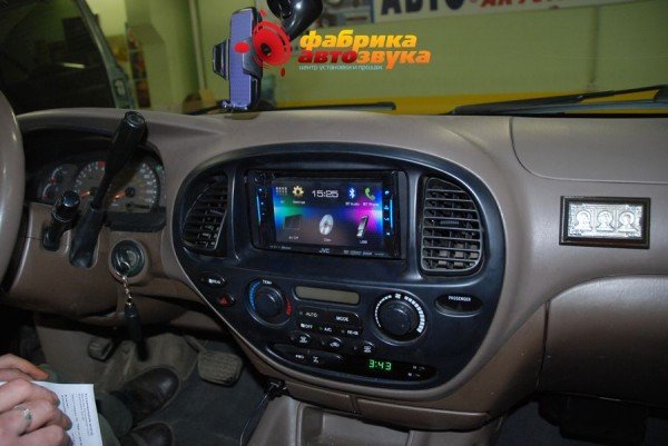 автомагнитола JVC Toyota Sequoia