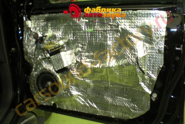 акустика DLS Pro Slimline DLS Pro Slimline Toyota Land Cruiser Prado 120