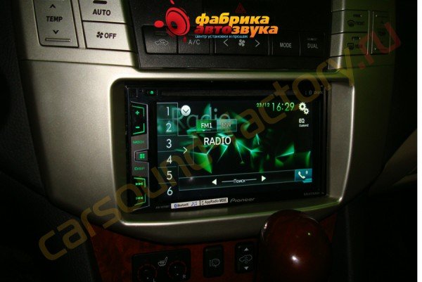 установка автомагнитолы Pioneer AVH-X2700BT Pioneer AVH-X2700BT Lexus RX 300