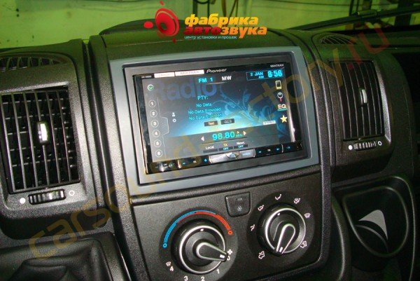 установка автомагнитолы Pioneer AVH-P8400BT Pioneer AVH-P8400BT Peugeot Boxer
