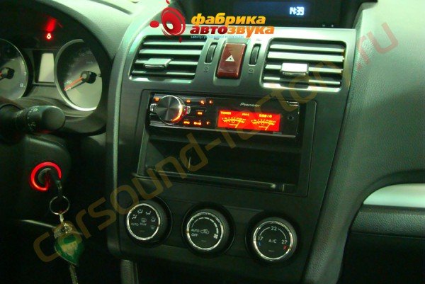 установка автомагнитолы Pioneer DEH-80PRS Subaru XV
