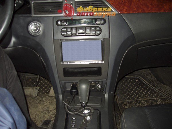 Установка магнитолы Pioneer AVH-P6000DVD Pioneer AVH-P6000DVD Chrysler Pacifica