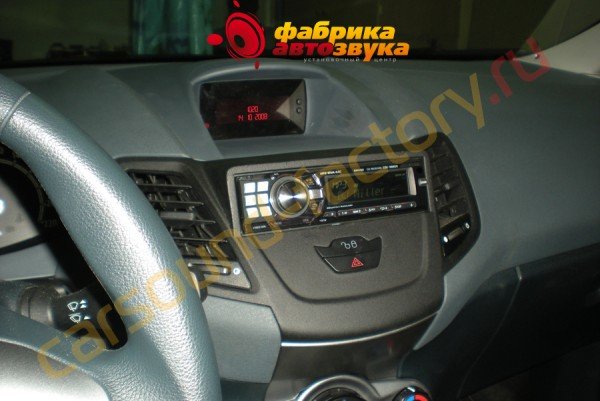 установка магнитолы Alpine CDE-9880R Alpine CDE-9880R Ford Fiesta