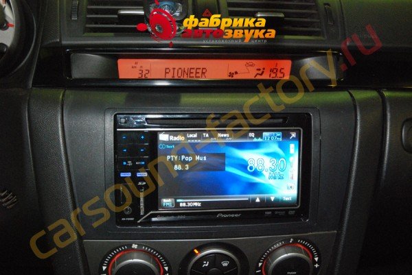 установка автомагнитолы 2Din Pioneer Navgate 32BT Mazda 3