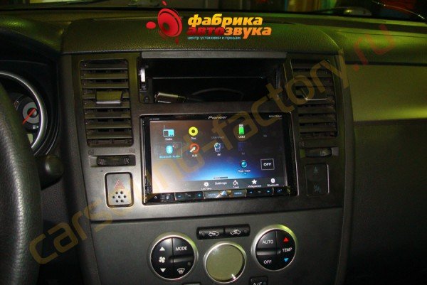 установка автомагнитолы Pioneer AVH-P8400BT Pioneer AVH-P8400BT Nissan Tiida