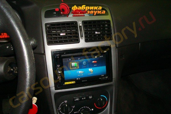 установка головного устройства Sony xav-601BT Sony xav-601BT Peugeot 307