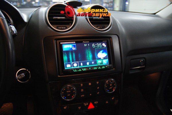 установка и подключение головного устройства Pioneer Merсedes ML W164