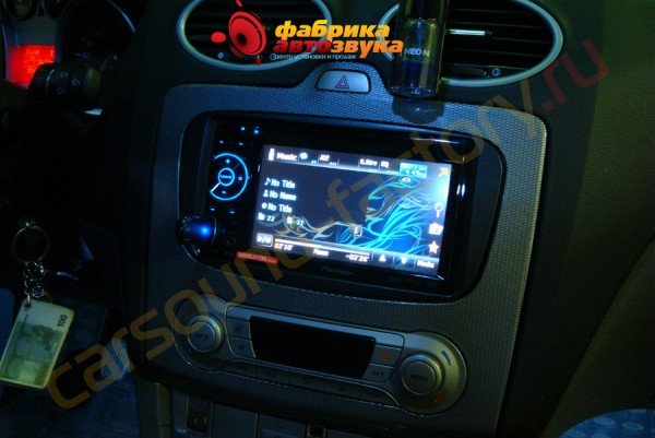 установка автомагнитолы Pioneer AVH-1400DVD Pioneer AVH-1400DVD Ford Focus 2