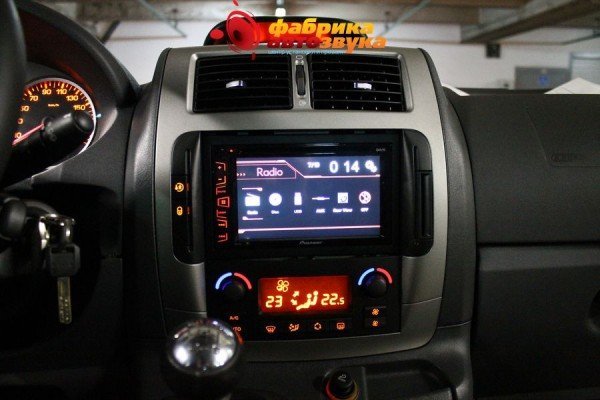 Установка магнитолы Pioneer AVH180 Pioneer AVH180 Fiat Scudo