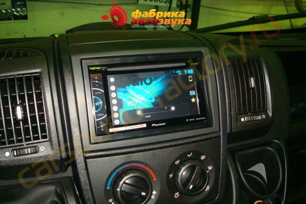 установка автомагнитолы Pioneer AVH-X2600BT Fiat Ducato