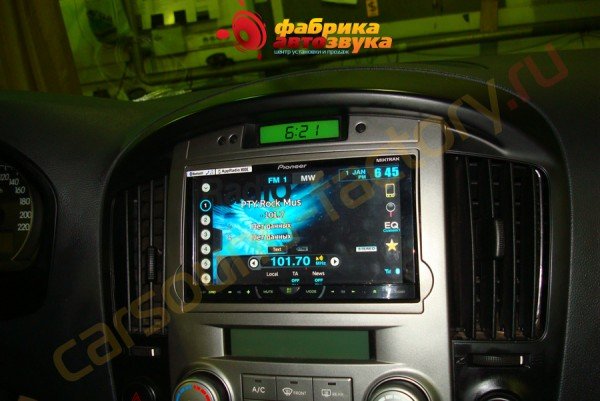 Установка магнитолы Pioneer AVH-X5600BT Pioneer AVH-X5600BT Hyundai Starex