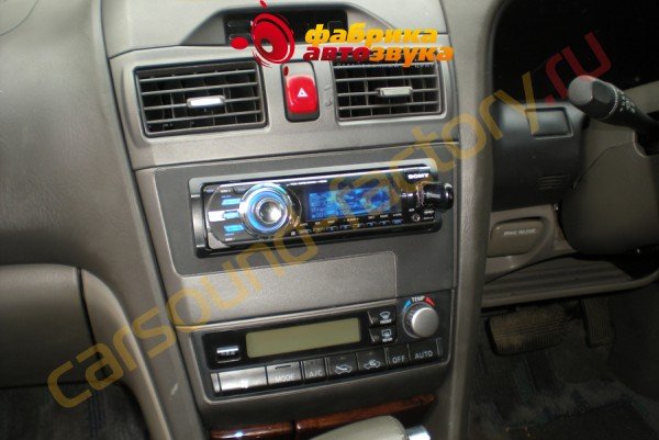 автомагнитола SONY CDX-GT747UI SONY CDX-GT747UI Nissan Cefiro A33