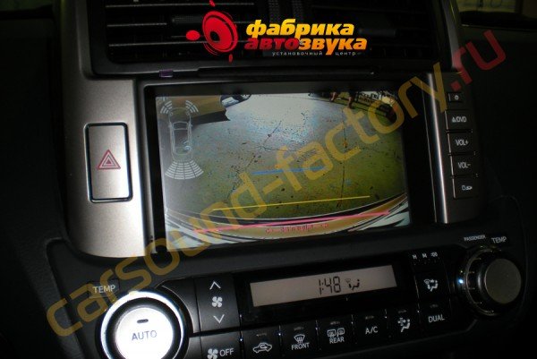установка головного устройства Phantom Toyota Land Cruiser Prado 150