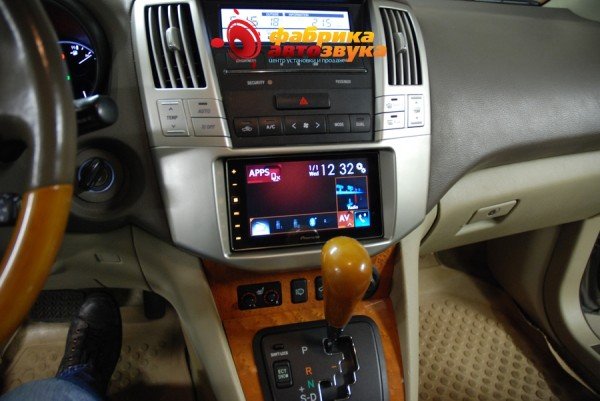 установка головного устройства Pioneer Pioneer SPH-DA120 Lexus RX 350