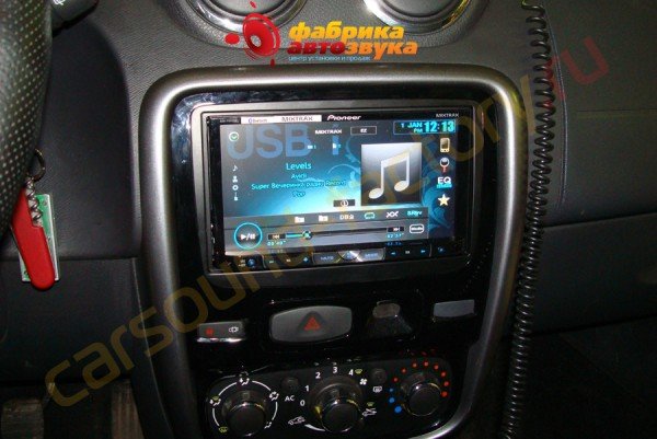установка автомагнитолы Pioneer AVH-P8400BT Pioneer AVH-P8400BT Renault Duster