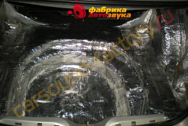 шумоизоляция багажника SGM Toyota Avensis