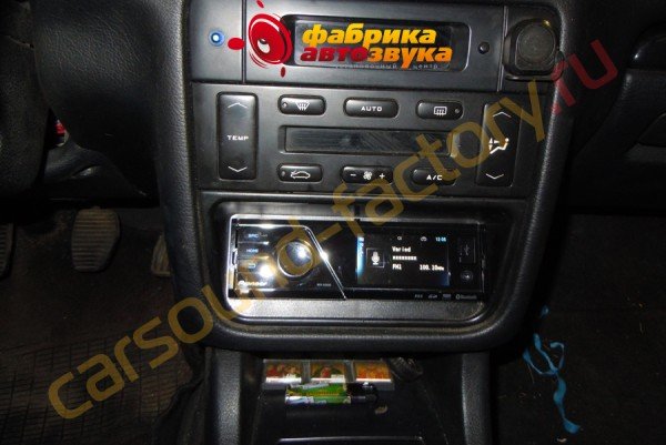Автомагнитола Pioneer MVH-8200BT Pioneer MVH-8200BT Peugeot 406
