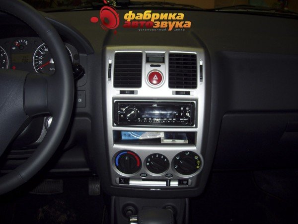 Установка магнитолы JVC KD-G847EE VC KD-G847EE Hyundai Getz