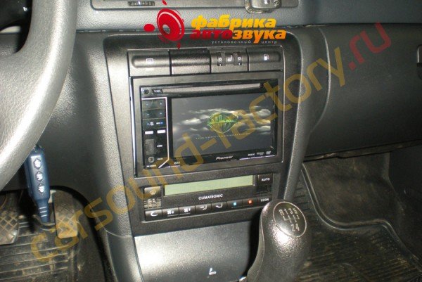 автомагнитола Pioneer AVH-2300DVD Pioneer AVH-2300DVD Skoda Octavia