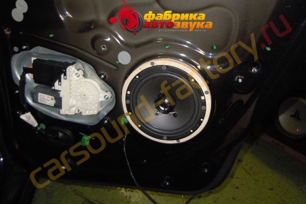 Установка коаксиальной акустики DLS 126 Volkswagen Jetta