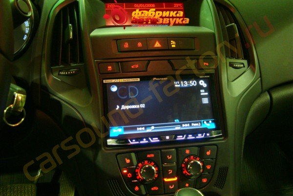 установка магнитолы Pioneer AVH-X8600BT Opel Astra J