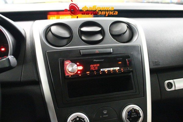 замена магнитолы Pioneer Mazda CX-7