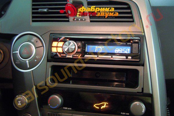 Установка 1din магнитолы Alpine CDE-111RM SsangYong Kyron